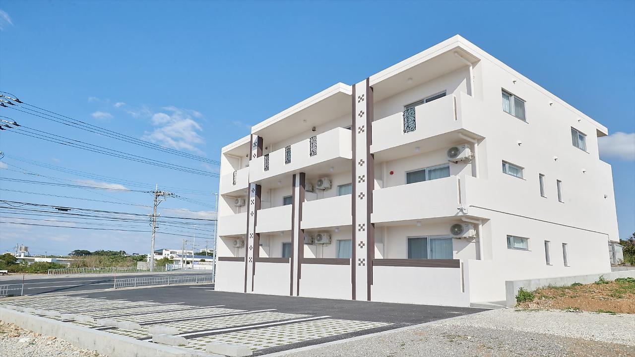 Condominium・Yuyuki Yomitan Exterior photo